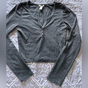 Bozzolo Charcoal Ribbed Long Sleeve Henley Crop Top